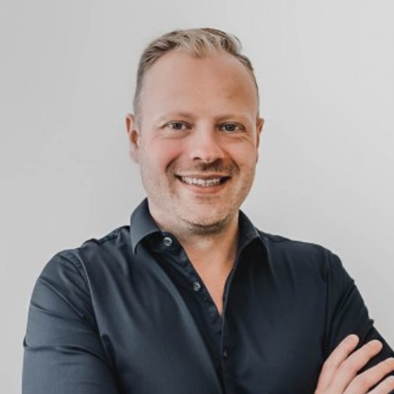 Brent Maclaine Pont - Founder Webleaders